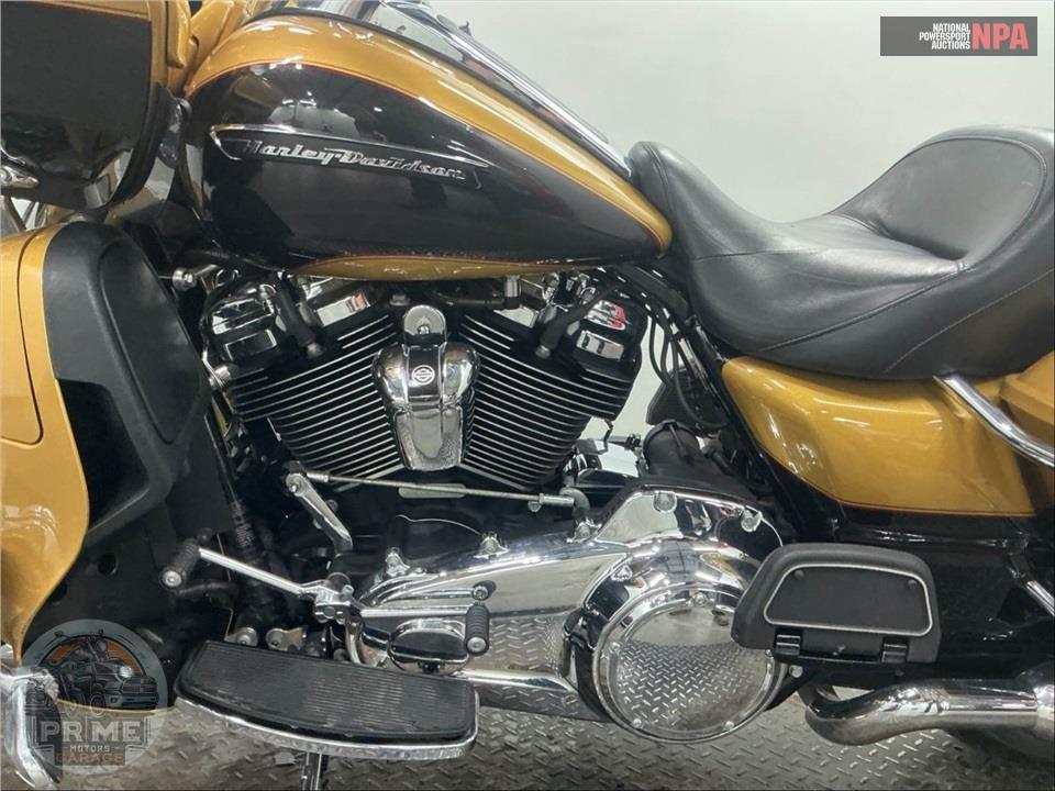 2017 Harley-Davidson FLTRU ROAD GLIDE ULTRA — фото 7