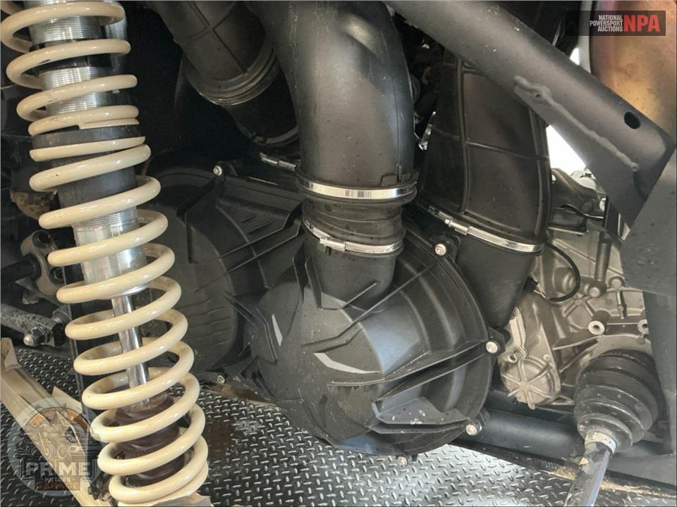 2022 Can-Am MAVERICK X3 MAX RS TURBO RR — фото 9