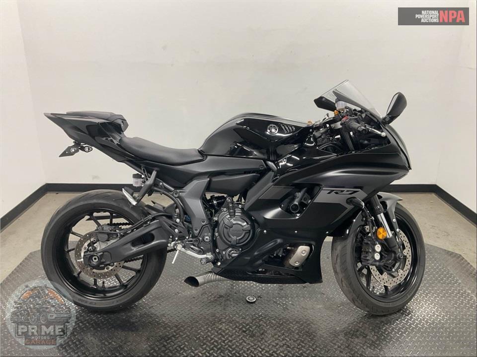 2025 Yamaha YZF-R7 — фото 1
