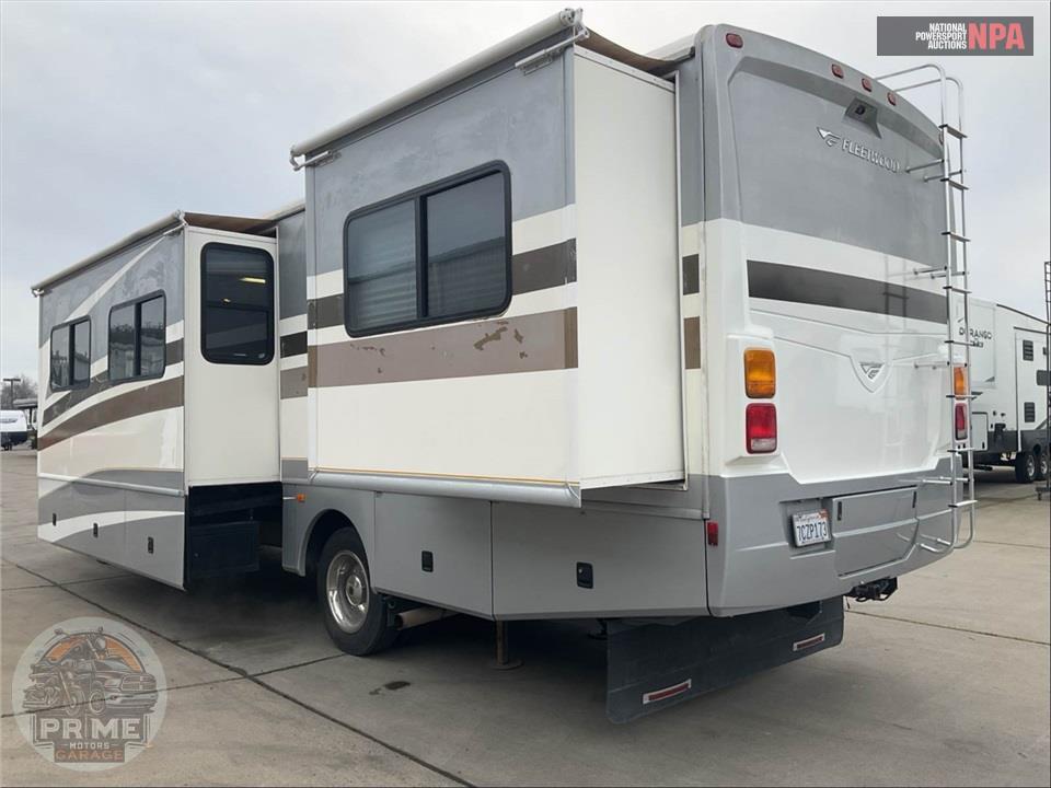 2006 Bounder M-34F (WORKHORSE) — фото 4