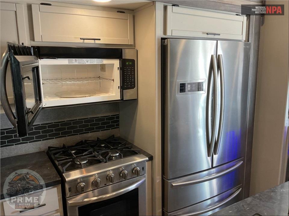 2021 Crossroads Rv M-374 BAR - HAMPTON SERIES — фото 17
