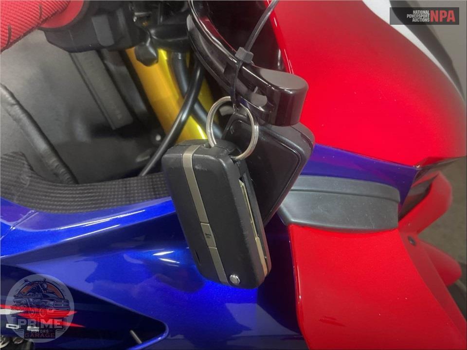 2021 Honda CBR1000RR-R FIREBLADE SP — фото 11