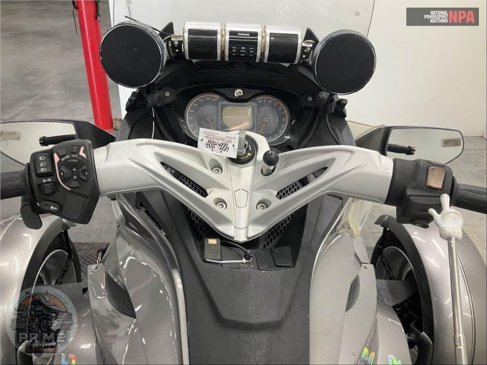 2013 Can-Am SPYDER RS SE5 — фото 25