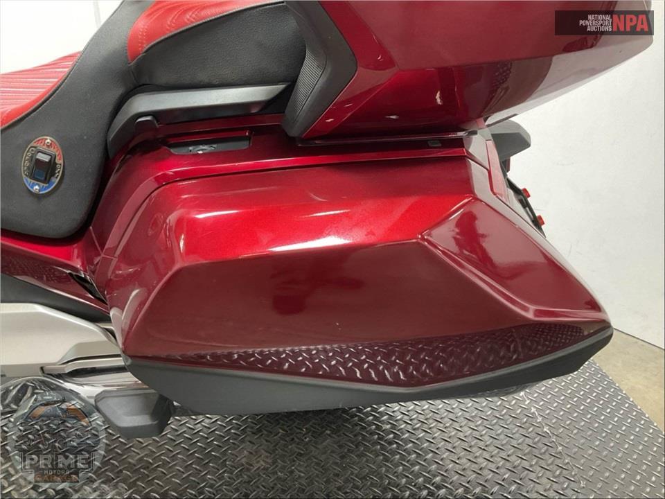 2018 Honda GL1800D GOLDWING TOUR DCT (RED) — фото 18