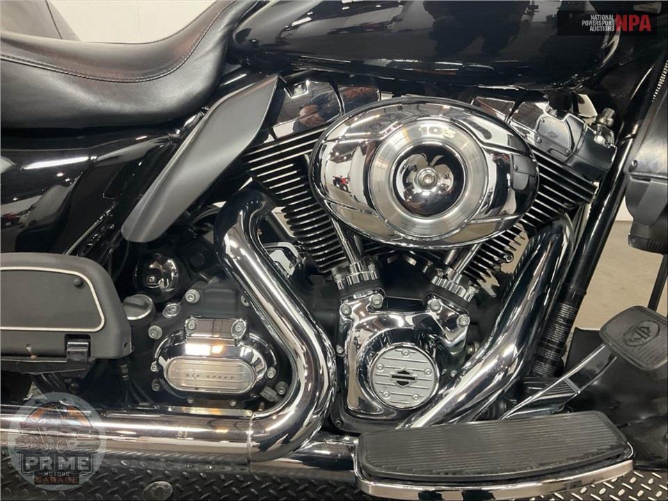 2013 Harley-Davidson FLTRU ROAD GLIDE ULTRA — фото 6