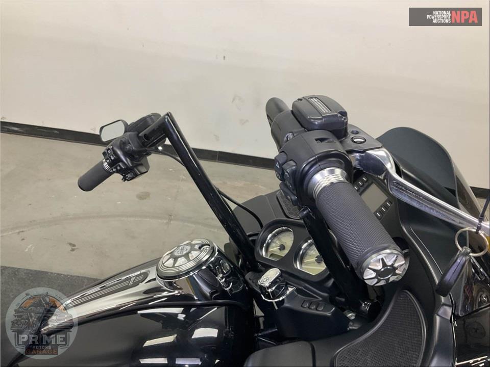 2015 Harley-Davidson FLTRX ROAD GLIDE — фото 33