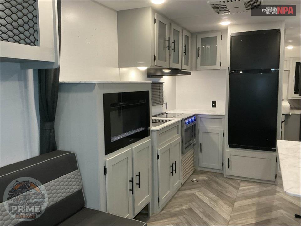 2022 Salem By Forest River M-270RTKX - FSX PLATINUM TOY HAULER SERIES — фото 9