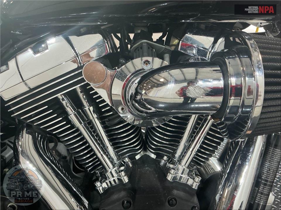 2010 Harley-Davidson FXDWG DYNA WIDE GLIDE — фото 12