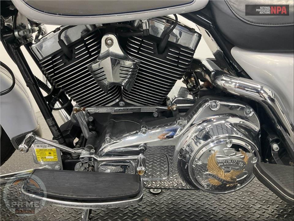 2008 Harley-Davidson FLHTC ELECTRA GLIDE CLASSIC — фото 7