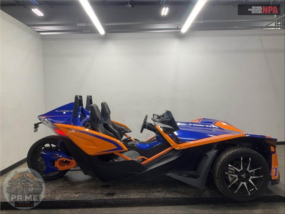 2021 Polaris SLINGSHOT R AUTODRIVE — фото 1
