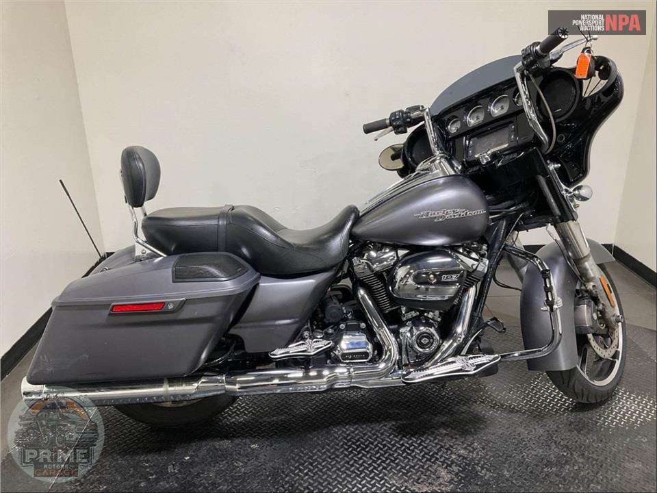 2017 Harley-Davidson FLHXS STREET GLIDE SPECIAL — фото 1