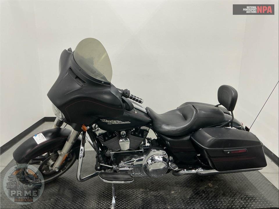 2015 Harley-Davidson FLHXS STREET GLIDE SPECIAL — фото 3