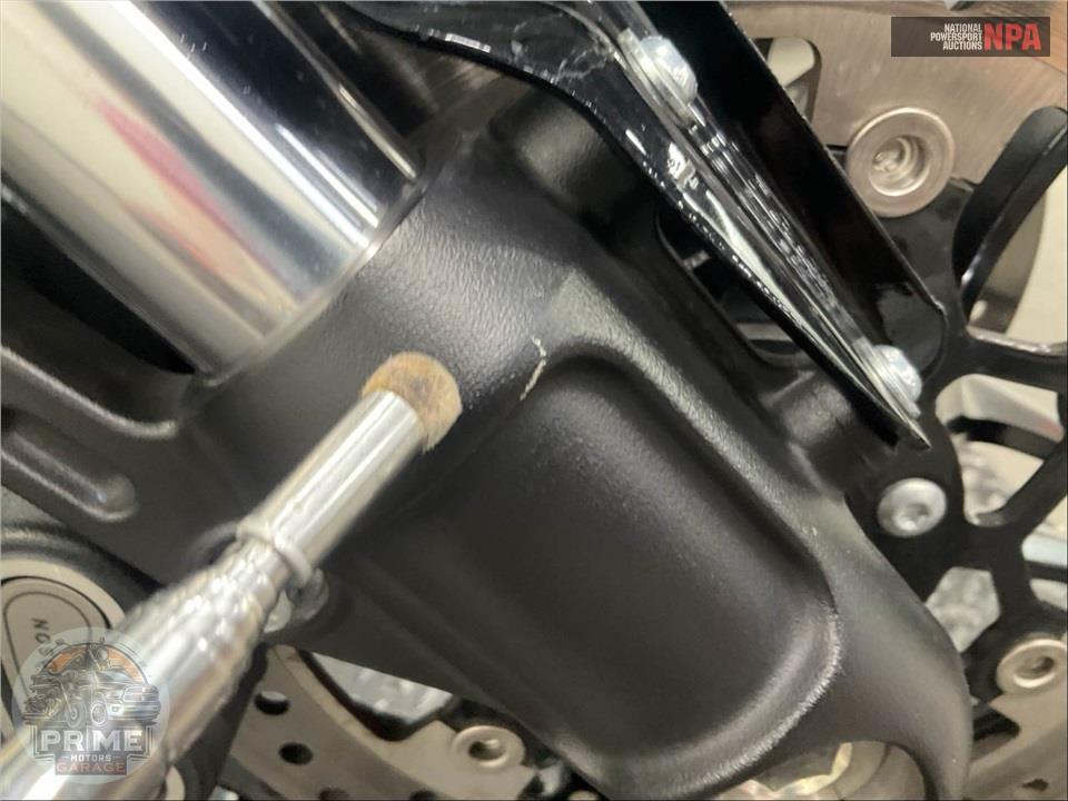 2019 Harley-Davidson FXDRS FXDR 114 — фото 26