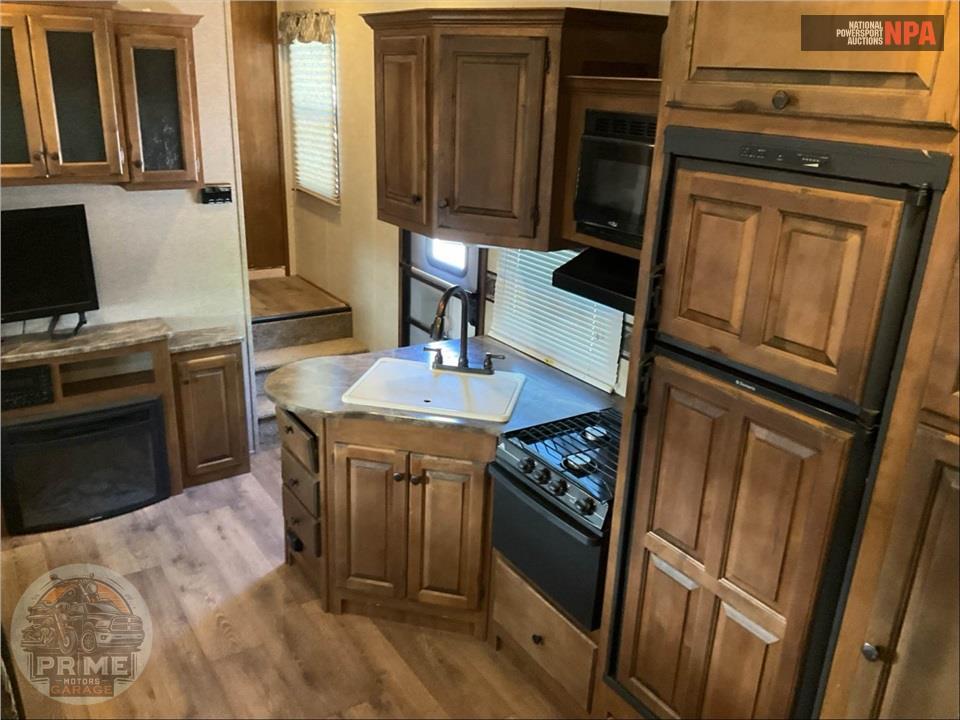 2015 Keystone Rv M-324 FWBHS - SPRINTER FIFTH WHEEL SERIES — фото 8