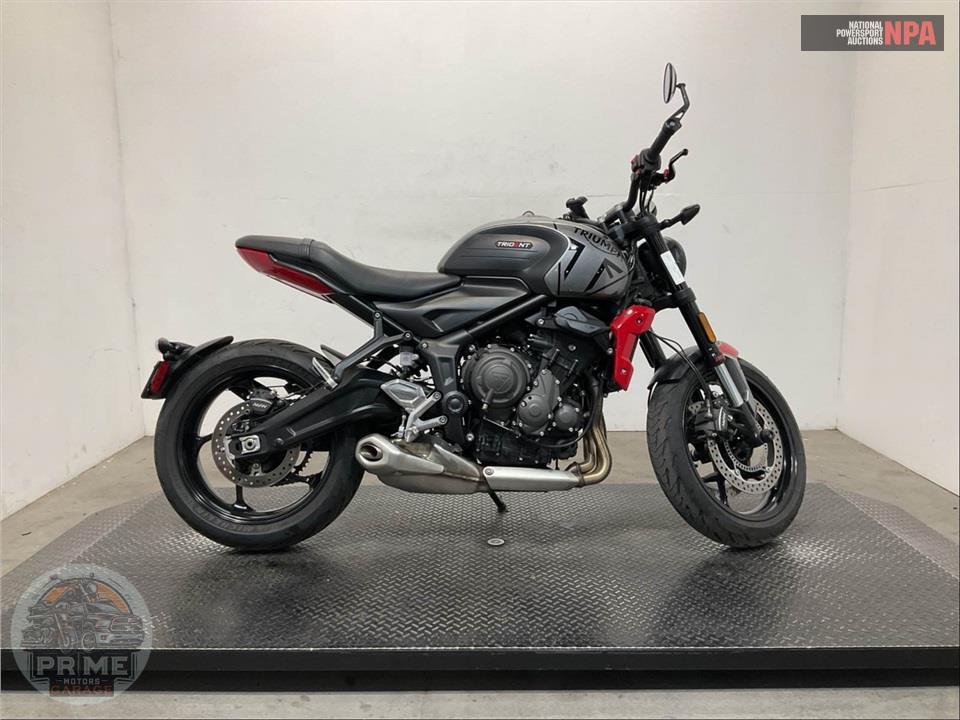 2023 Triumph TRIDENT (BLACK) — фото 1