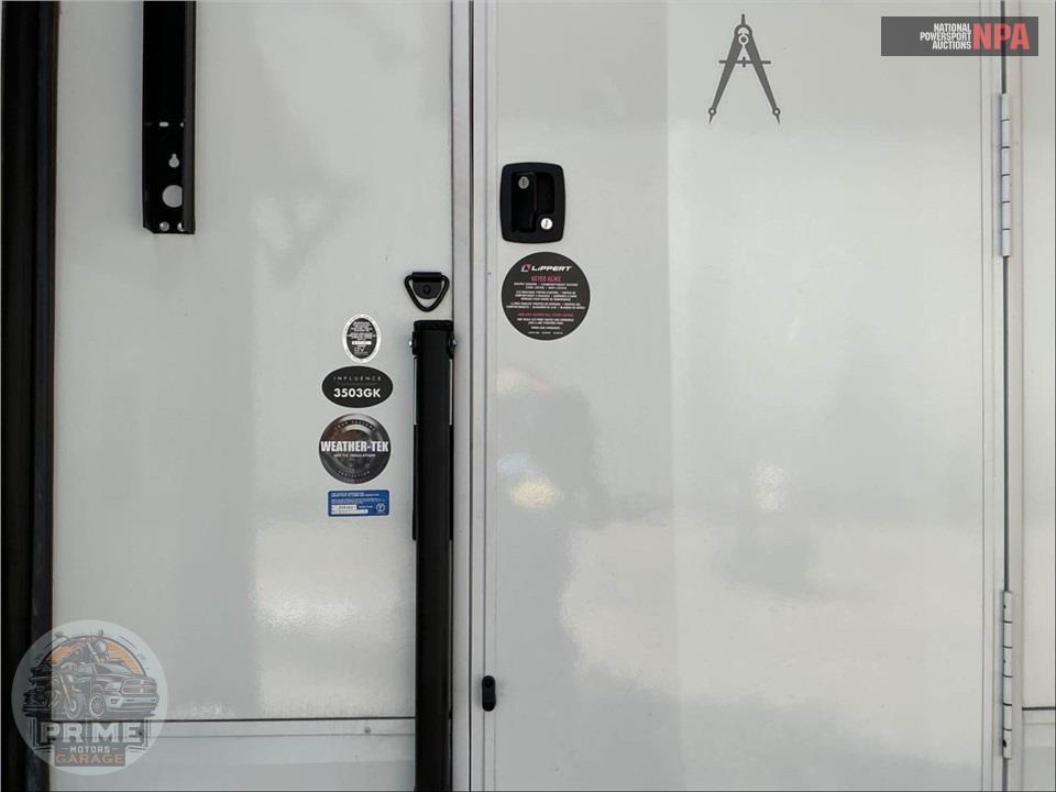 2024 Grand Design Recreational Vehicles M-3503GK - INFLUENCE FIFTH WHEEL SERIES — фото 5