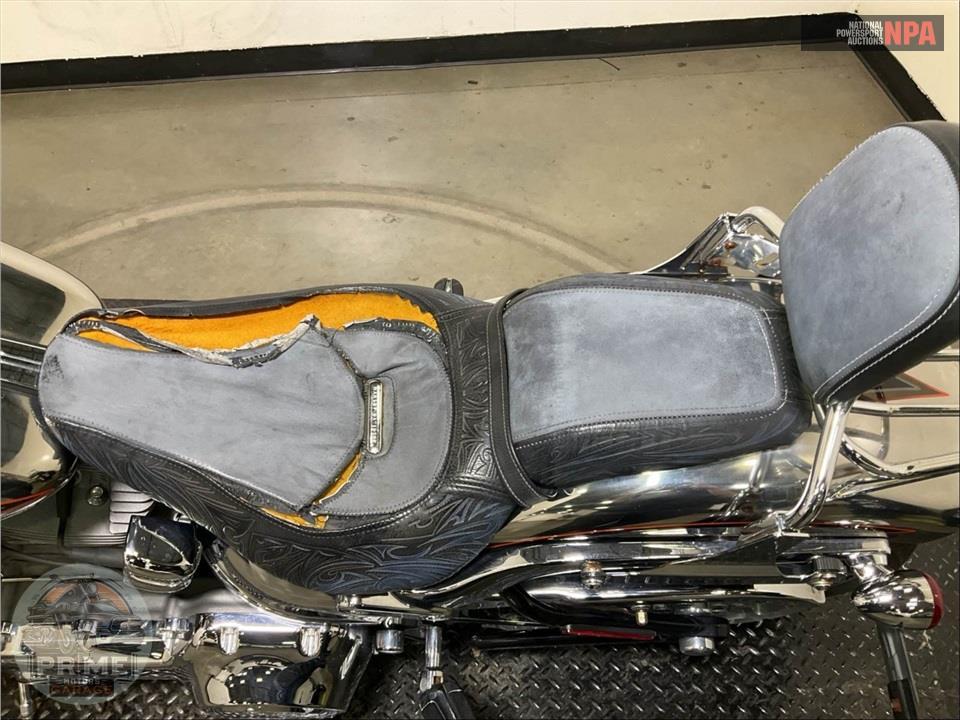 2014 Harley-Davidson FXSBSE CVO BREAKOUT — фото 32