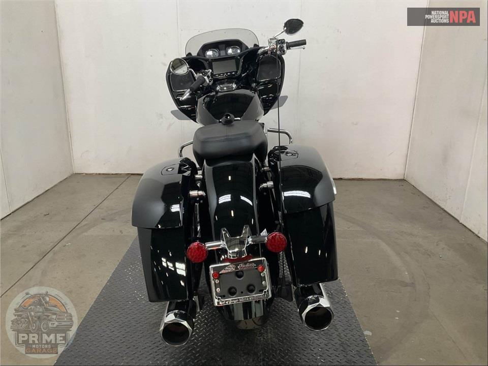 2023 Indian Motorcycle CHALLENGER LIMITED (BLACK) — фото 4