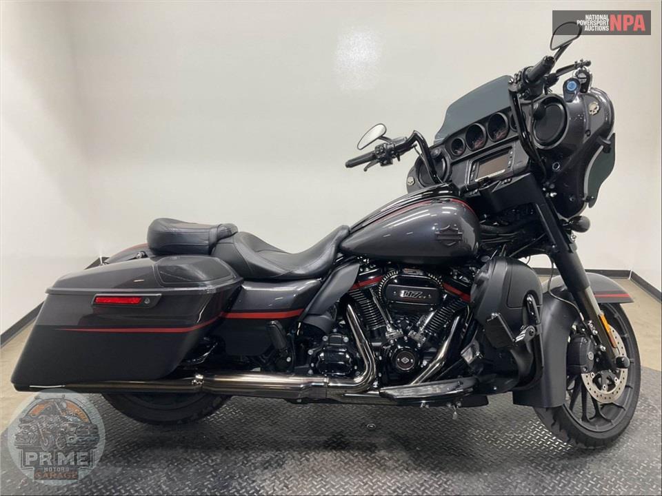 2018 Harley-Davidson FLHXSE CVO STREET GLIDE — фото 1