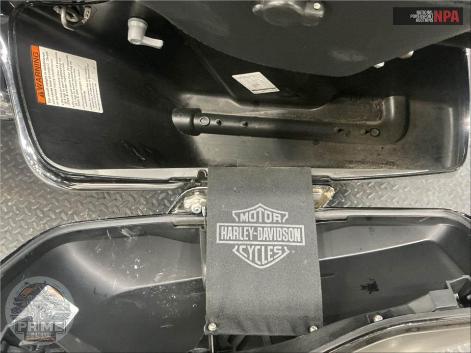 2017 Harley-Davidson FLHTK ULTRA LIMITED — фото 21