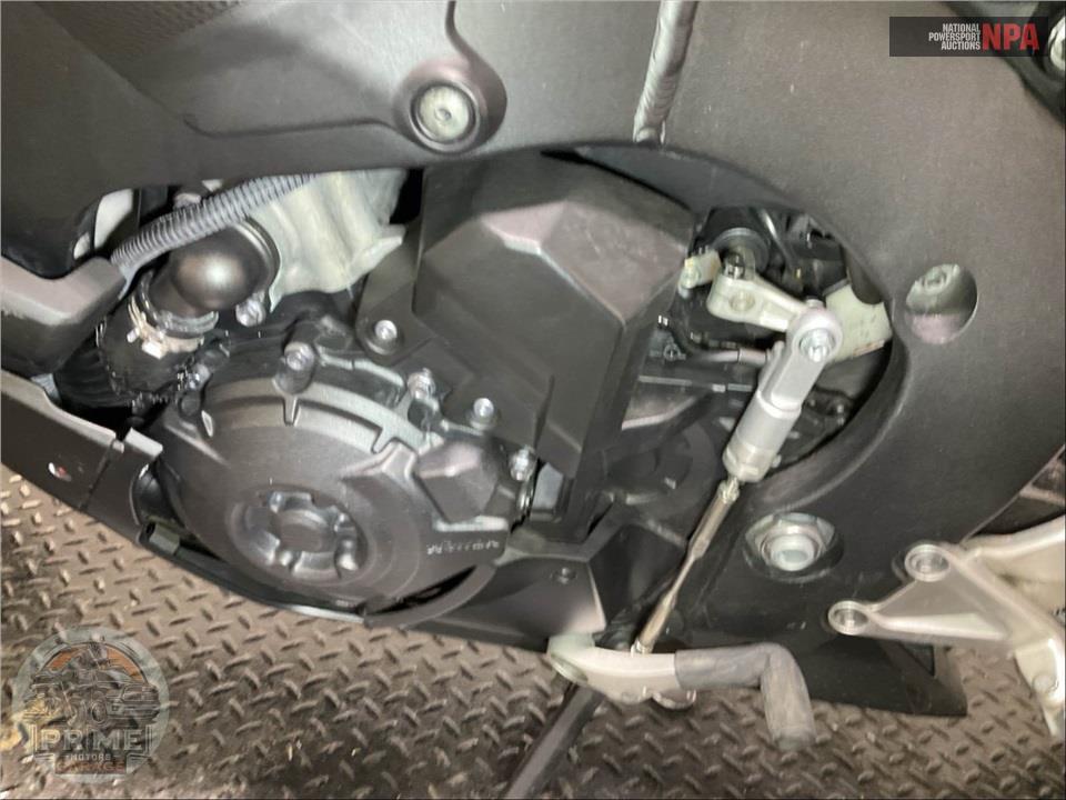 2017 Honda CBR1000RAH  (ABS) — фото 8