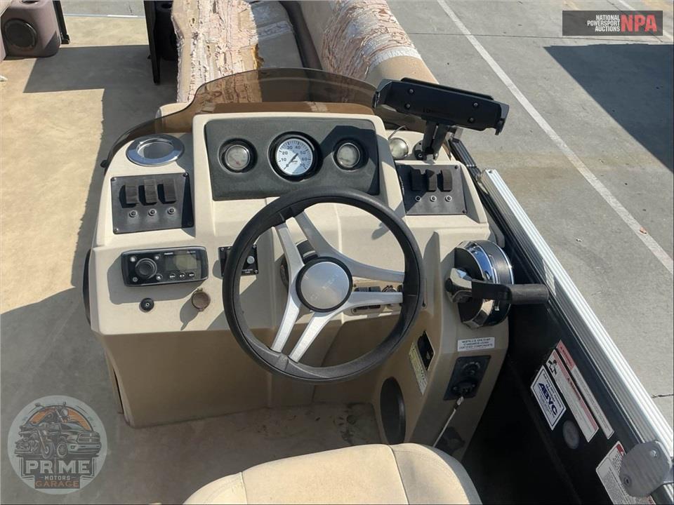 2017 Crest Pontoon 220 SLC CPT CREST I SERIES L=24/E=1 225HP MERC OB — фото 23