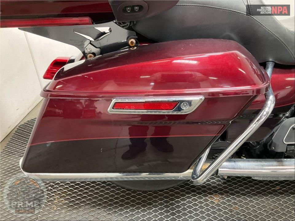 2014 Harley-Davidson FLHTK ELECTRA GLIDE ULTRA LIMITED — фото 19