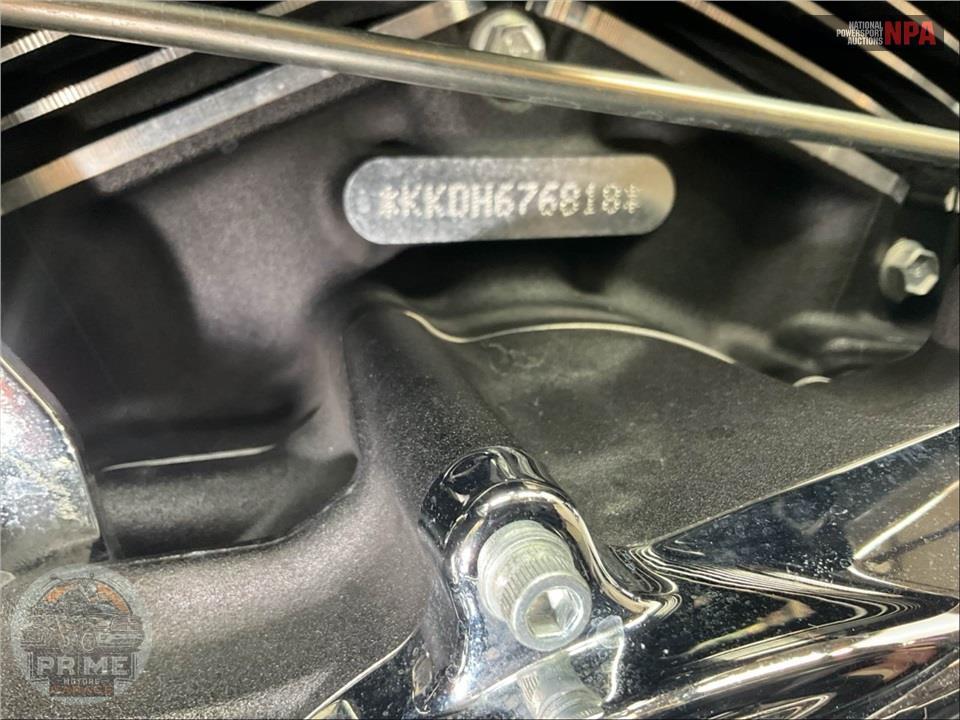 2017 Harley-Davidson FLHTKL ULTRA LIMITED LOW — фото 23