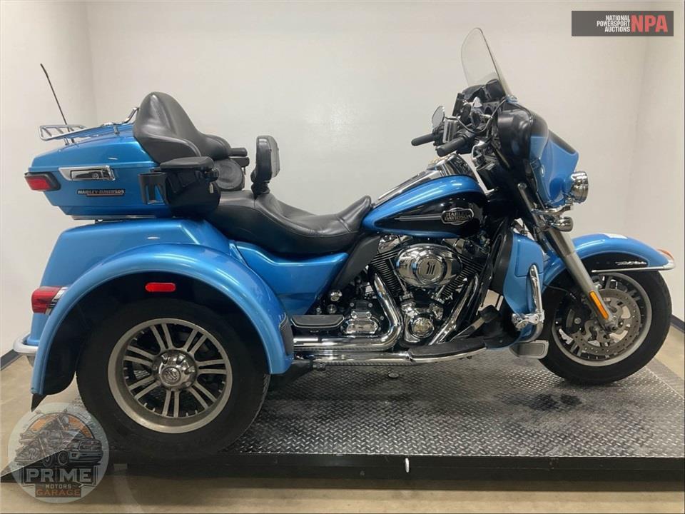 2011 Harley-Davidson FLHTCUTG TRIGLIDE UL CLSC — фото 1