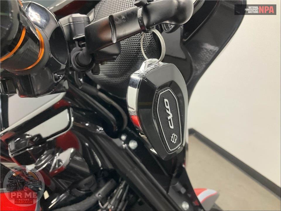 2024 Harley-Davidson FLHXSE CVO STREET GLIDE — фото 10