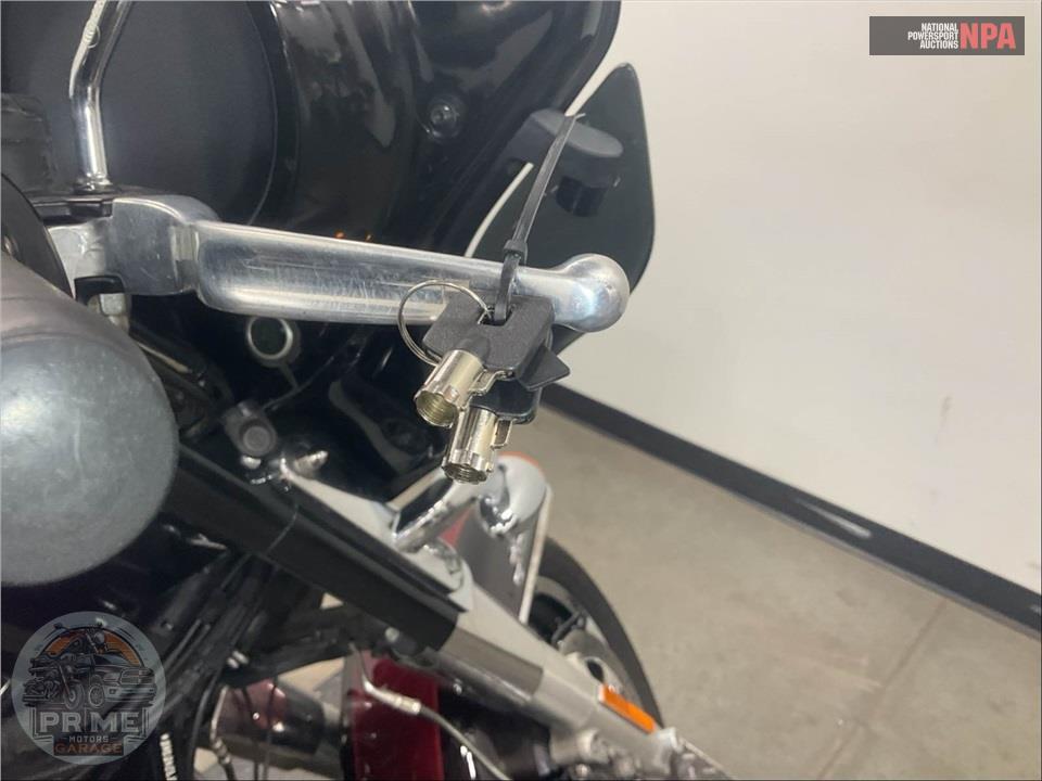 2014 Harley-Davidson FLHTK ELECTRA GLIDE ULTRA LIMITED — фото 12