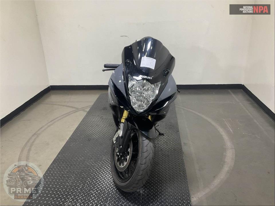 2025 Suzuki GSX-R750M5 — фото 2