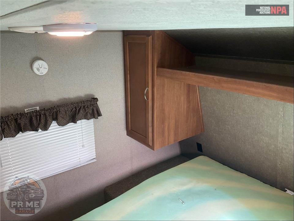 2017 Keystone Rv M-2660 RL - SUMMERLAND SERIES — фото 11