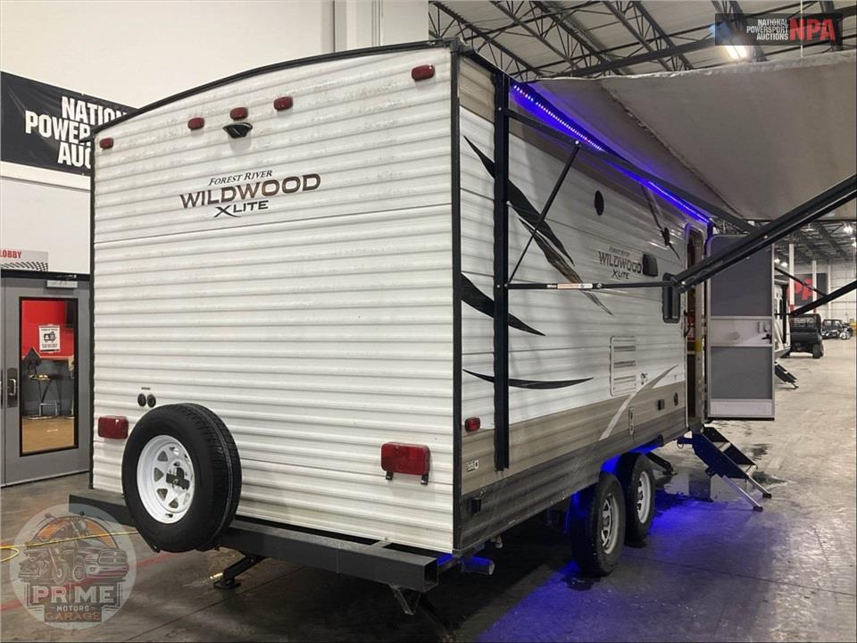 2018 Wildwood By Forest River M-230BHXL X-LITE SERIES — фото 4