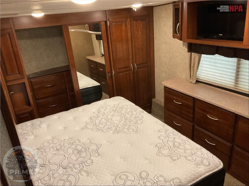 2016 Sanibel By Forest River M-3601 - FIFTH WHEEL SERIES — фото 11