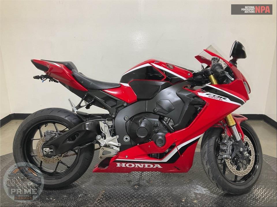 2018 Honda CBR1000RR — фото 1