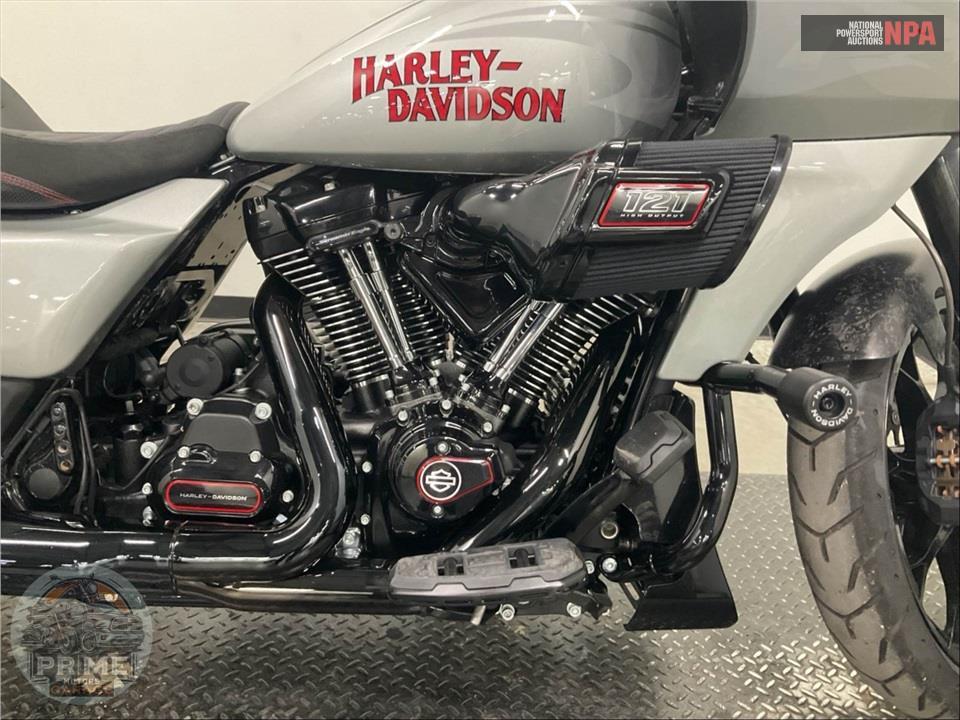 2025 Harley-Davidson FLTRXSTSE CVO ROAD GLIDE ST — фото 6
