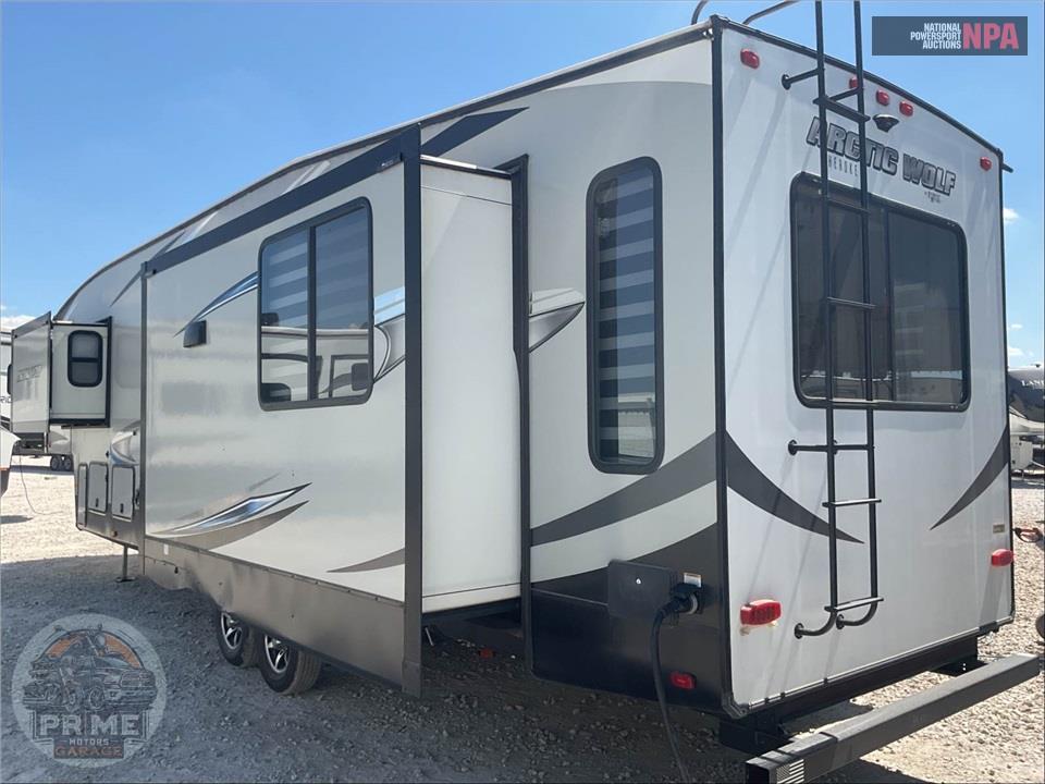 2021 Cherokee By Forest River M-3550SUITE - ARCTIC WOLF FIFTH WHEEL SERIES — фото 3