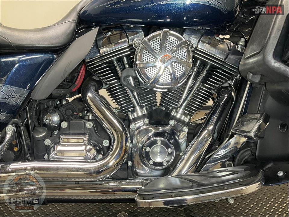 2016 Harley-Davidson FLTRU ROAD GLIDE ULTRA — фото 6