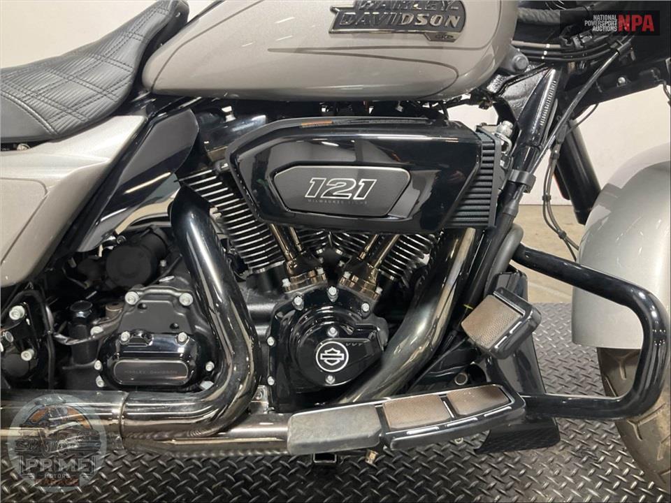 2023 Harley-Davidson FLHXSE CVO STREET GLIDE — фото 6