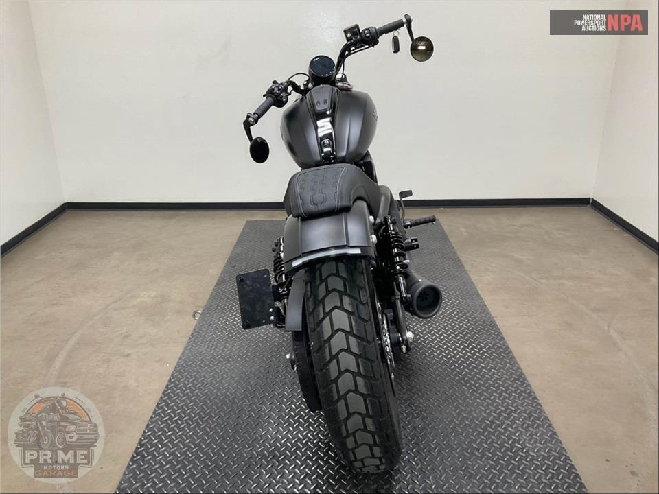 2025 Indian Motorcycle SCOUT BOBBER LIMITED WITH TECHNOLOGY PACKAGE (SMOKE) — фото 4