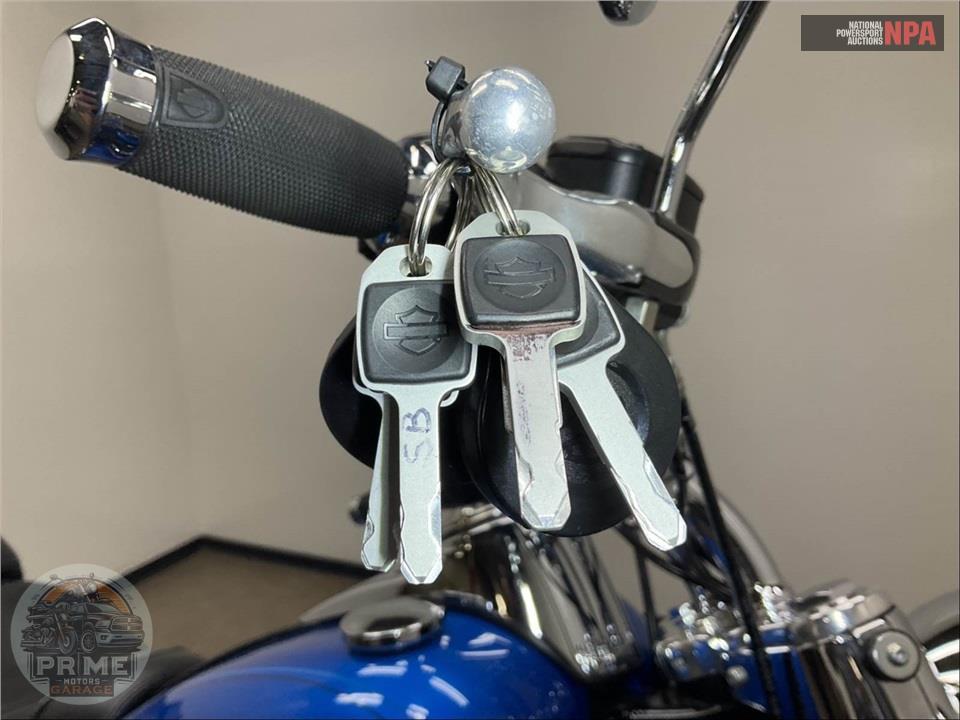 2018 Harley-Davidson FLDE DELUXE — фото 11