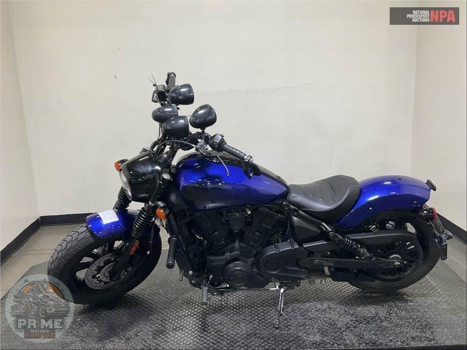 2025 Indian Motorcycle SCOUT BOBBER LIMITED WITH TECHNOLOGY PACKAGE (BLACK) — фото 3