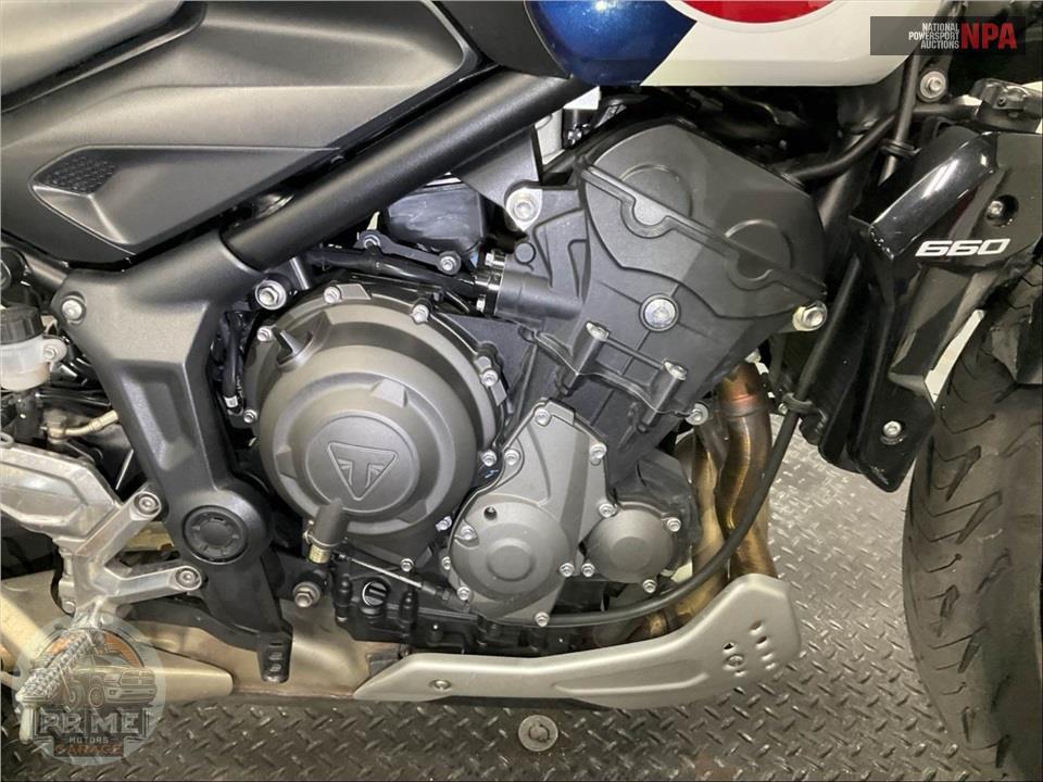 2025 Triumph TRIDENT 660 TRIPLE TRIBUTE EDITION — фото 8
