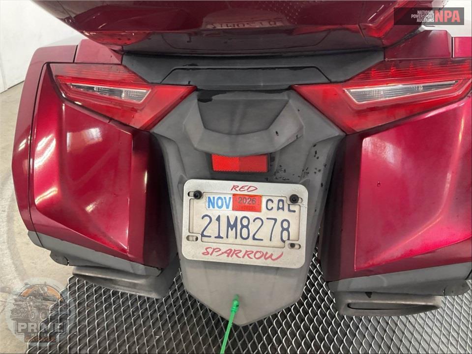 2018 Honda GL1800D GOLDWING TOUR DCT (RED) — фото 17
