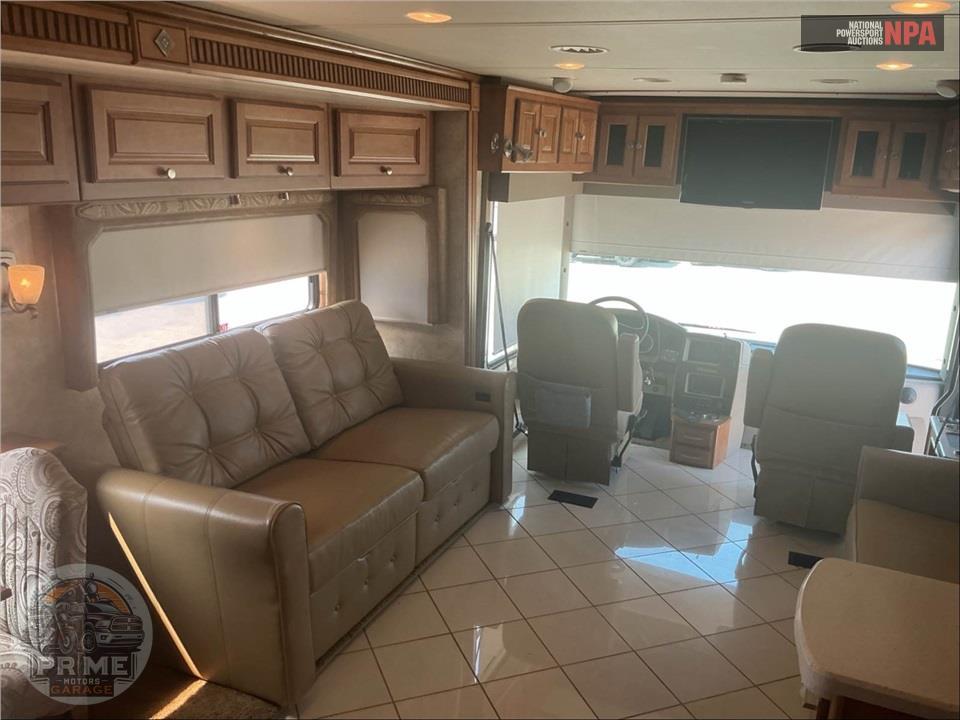 2012 Winnebago M-36M-CUMMINS 360HP - JOURNEY SERIES — фото 10