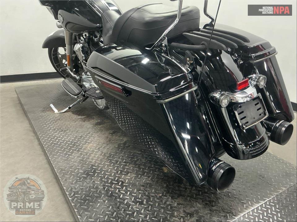 2022 Harley-Davidson FLHXS STREET GLIDE SPECIAL — фото 21