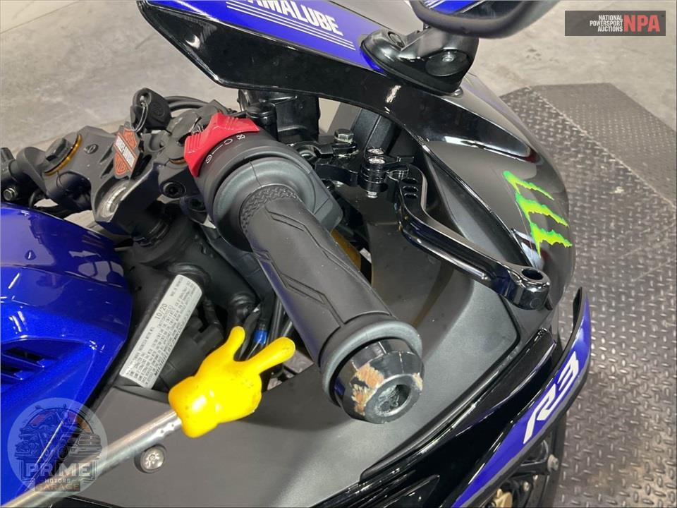 2021 Yamaha YZF-R3 MONSTER ENERGY MOTOGP — фото 22