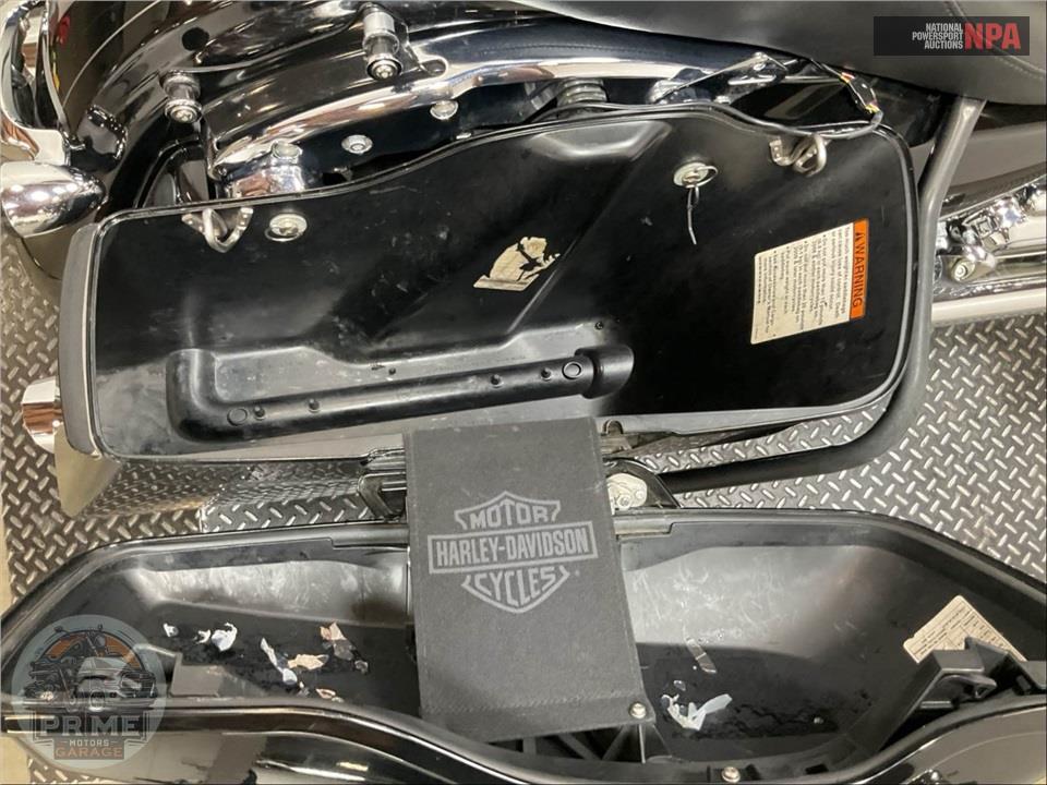 2016 Harley-Davidson FLHXS STREET GLIDE SPECIAL — фото 22