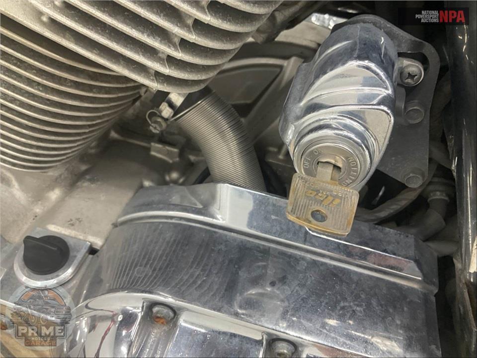 2004 Honda VTX1800C4 — фото 11